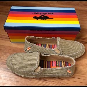 Rocket dog Wheelies Canvas Color NWT